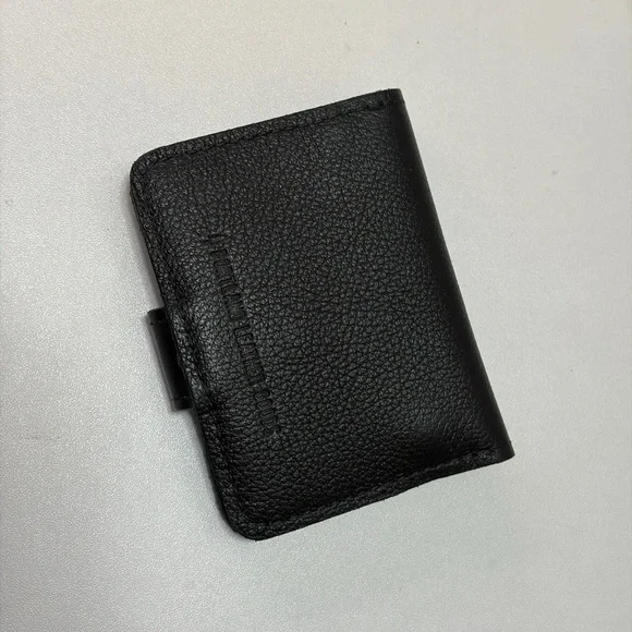 Portland Leather Black Pebbled Mini Bi-Fold Wallet - Picture 2 of 6